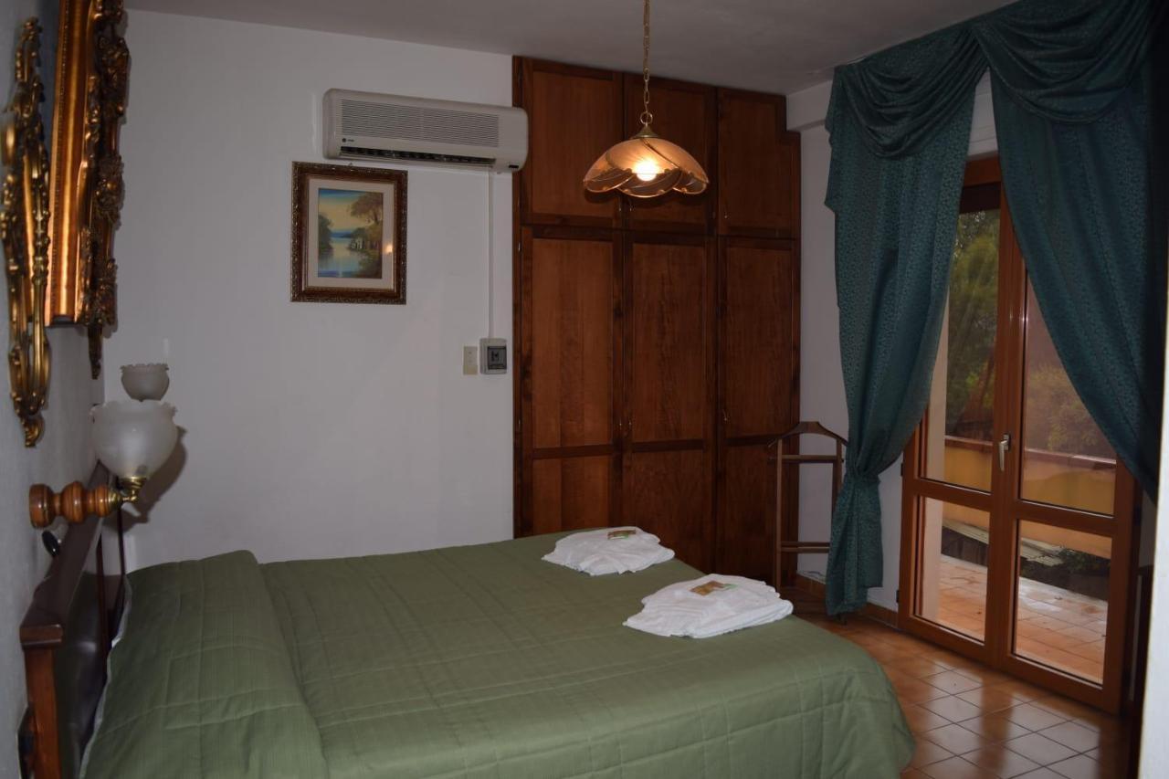 Hotel Garden Nuraminis Экстерьер фото